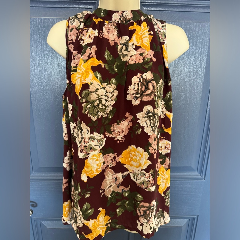 ANN TAYLOR LOFT Size Large Maroon Floral Blouse Top Sleeveless with Tie Back